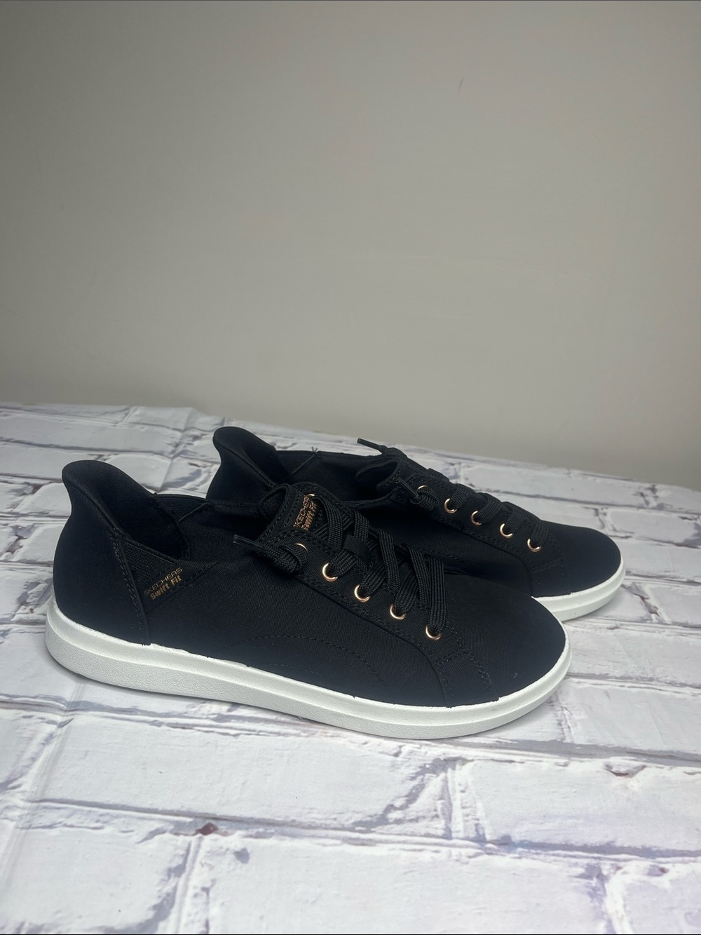 Skecher Black Low-Top Canvas Sneakers with White Sole